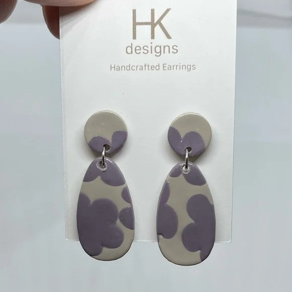 Glossy Handcrafted Earrings - Picture 9 of 12